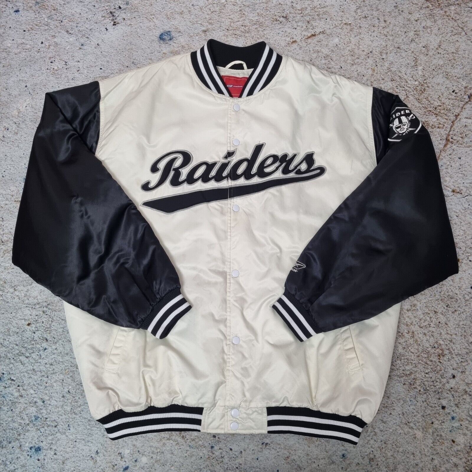 Reebok Raiders Varsity Jacket NFL White Black Size XXL Nylon Quilted V Bruder Vintage