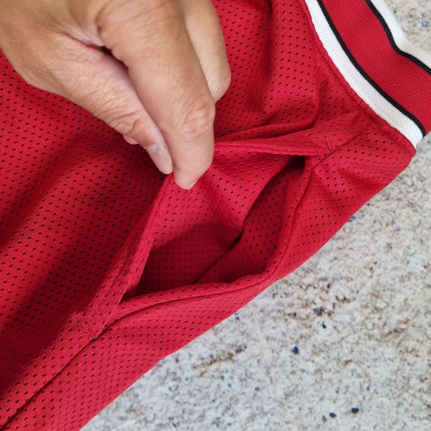 Nike AIR JORDAN BASKETBALL SHORTS WINGS LOGO VINTAGE - Red - Size L
