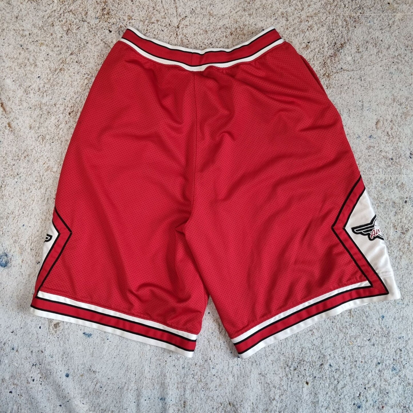 Nike AIR JORDAN BASKETBALL SHORTS WINGS LOGO VINTAGE - Red - Size L