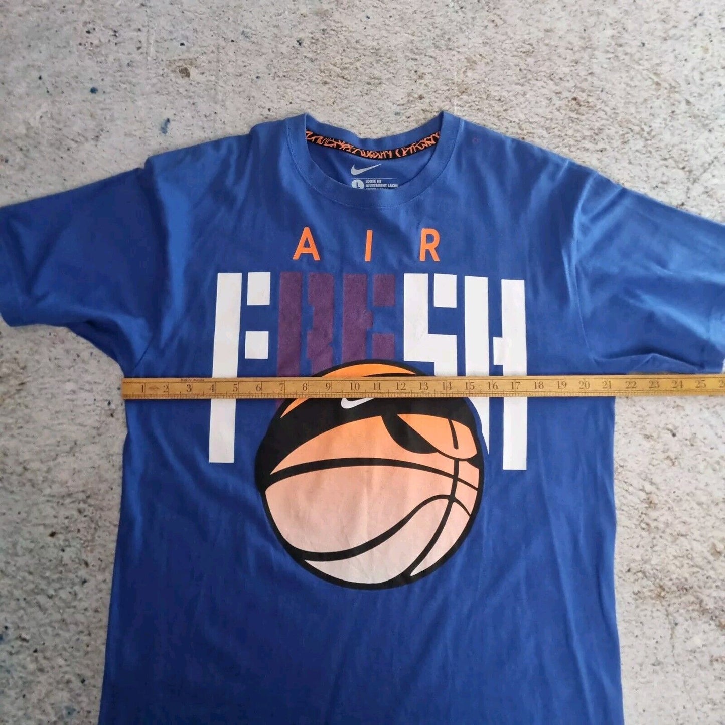 Vintage Nike Street Ball Art Basketball T-Shirt Size LARGE BLUE MENS