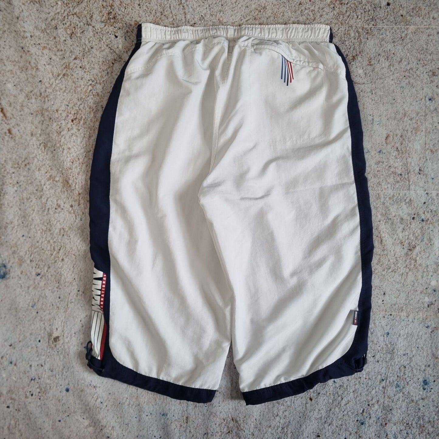 NIke INTERNATIONAL 3/4 SHORTS RETRO Y2K - White - Size XL