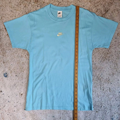 Nike Club T-Shirt Centre Swoosh Logo- Light Blue - XS