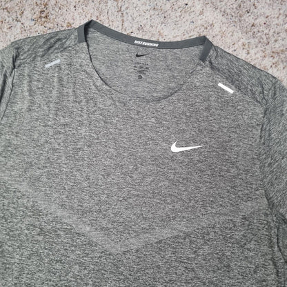 NIKE RUNNING DRI-FIT T-Shirt - Medium - Grey - Miler - Men’s XXL