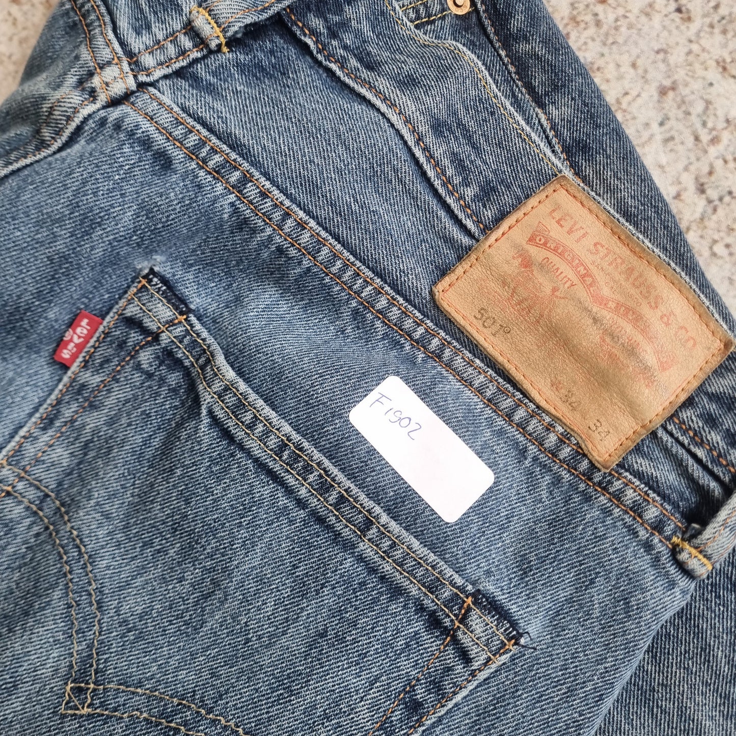 Levi's 501 Jeans Denim Straight Leg Button Fly Red Tab - Size W34 L34 - Blue