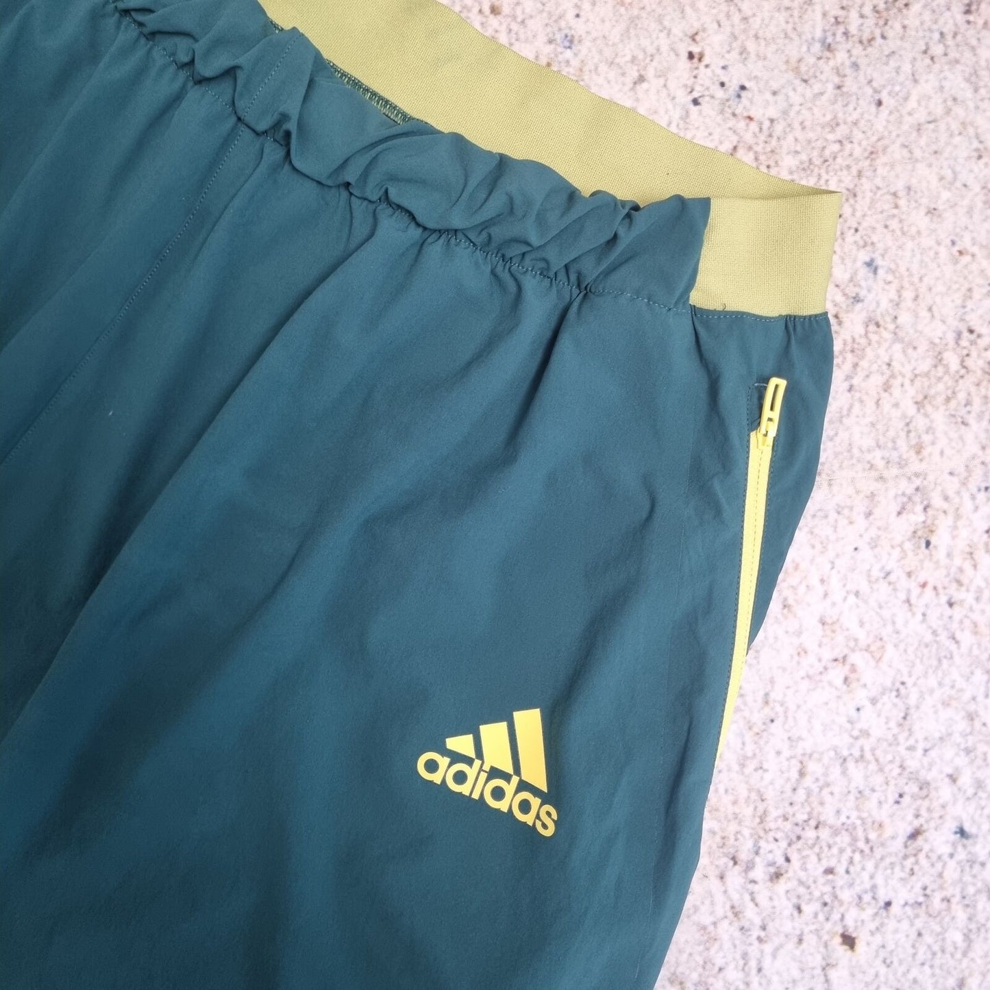 Adidas CASUAL SHORT SPORT SHORT - Green - Size XL