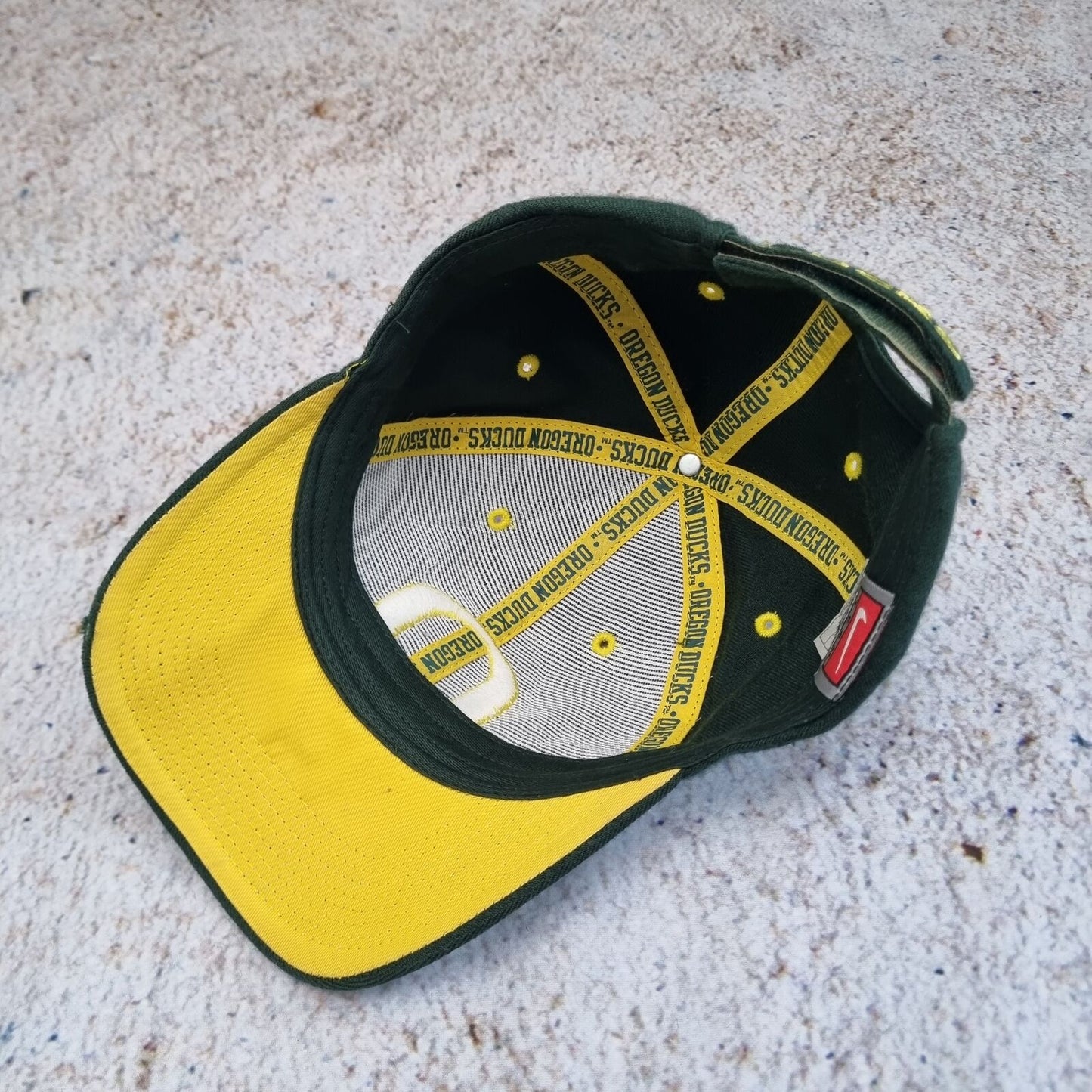 NIKE TEAM OREGON DUCKS SNAPBACK CAP  RETRO  - Green - One Size