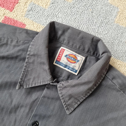 Vintage Dickies Boxy Fit Cropped Shirt Short Sleeve XL plain grey Button Up Skater Y2K Surf
