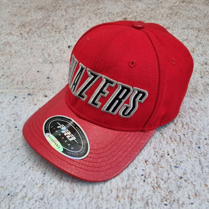 Pro Standard BLAZERS NBA CAP SNAPBACK LEATHER DETAILS - Red - Size ONE SIZE